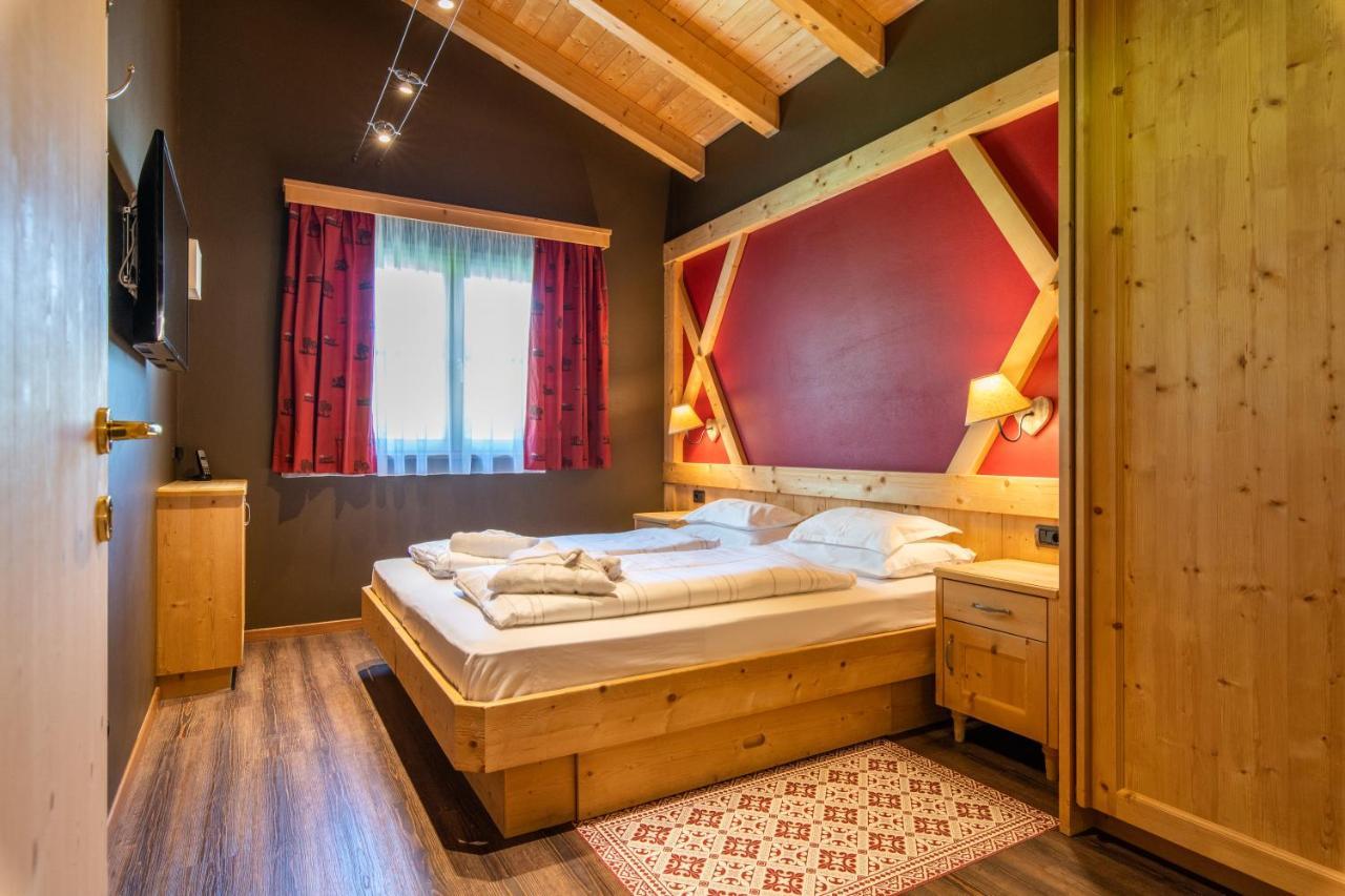 Hotel Somont Selva di Val Gardena Exterior photo