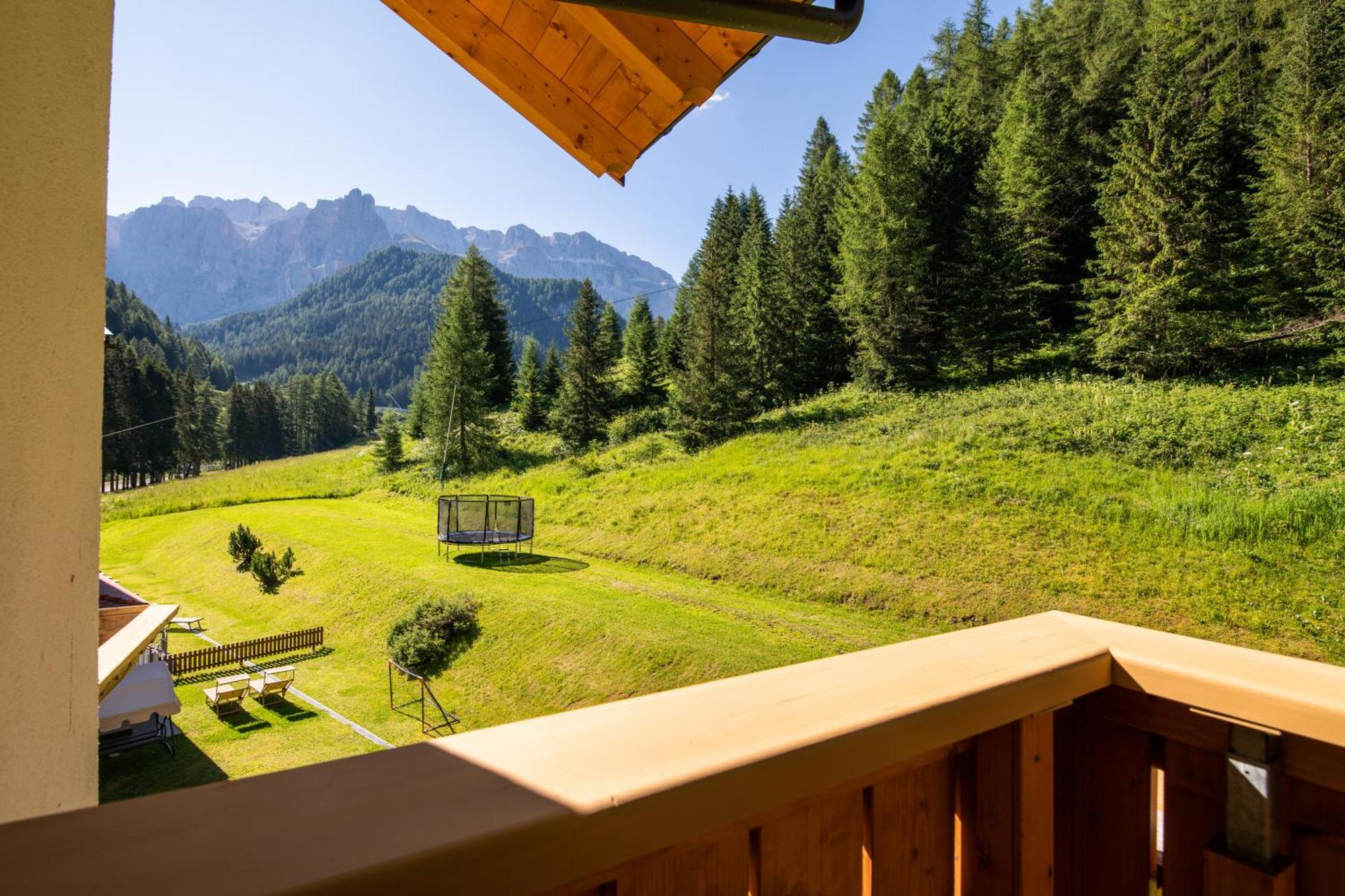 Hotel Somont Selva di Val Gardena Exterior photo