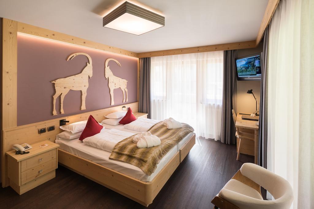 Hotel Somont Selva di Val Gardena Exterior photo