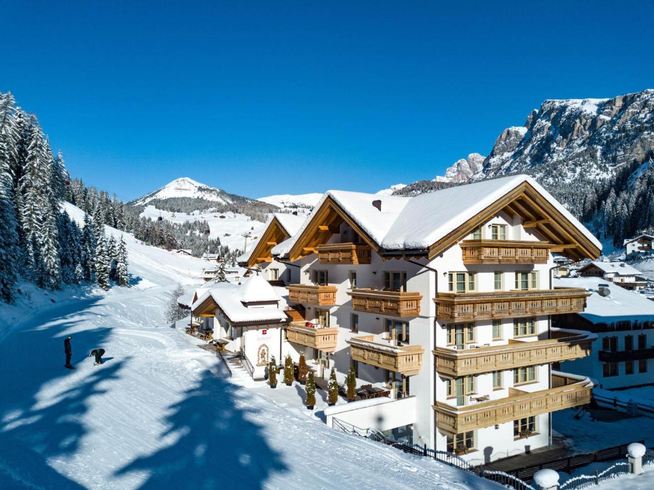 Hotel Somont Selva di Val Gardena Exterior photo