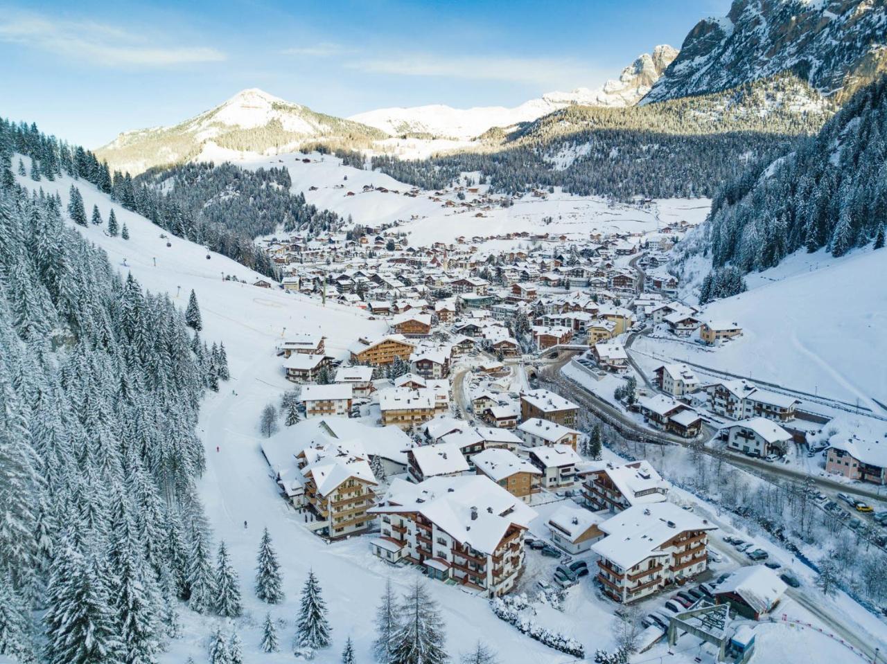 Hotel Somont Selva di Val Gardena Exterior photo